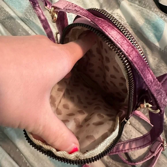 Kedzie Crosstown Crossbody Purse - Picture 3 of 6